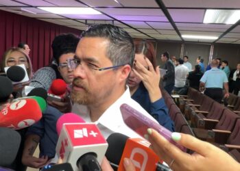 Civil herido en Badiraguato registra herida en mandíbula de seriedad: Cuitlahuac González