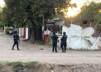 Ataque a balazos a una “jugada” en la 5 de Febrero deja dos muertos y un herido