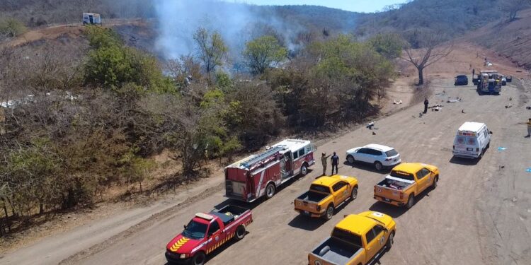 Protección Civil ya resguardó la zona donde estalló un polvorín en El Chilillo, Mazatlán