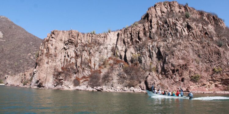 Experiencia única en su tipo para amantes de la naturaleza y las artes, ofrece en Sinaloa, la Bahía de Navachiste en Semana Santa