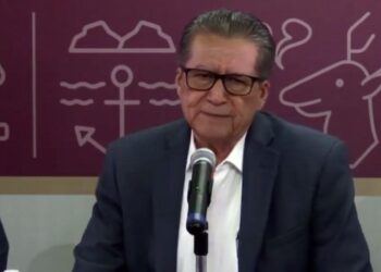 Sebides atiende a familias de Choix afectadas por la violencia: Feliciano Castro