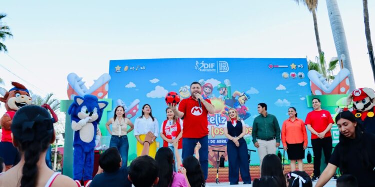 Sonrisas, sorpresas y mucha diversión durante el festejo a niñas y niños en Badiraguato
