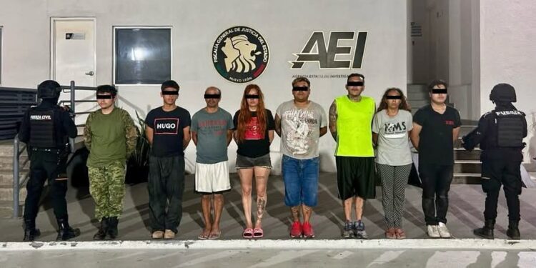 Detienen a 13 presuntos delincuentes en operativo en Monterrey, Nuevo León