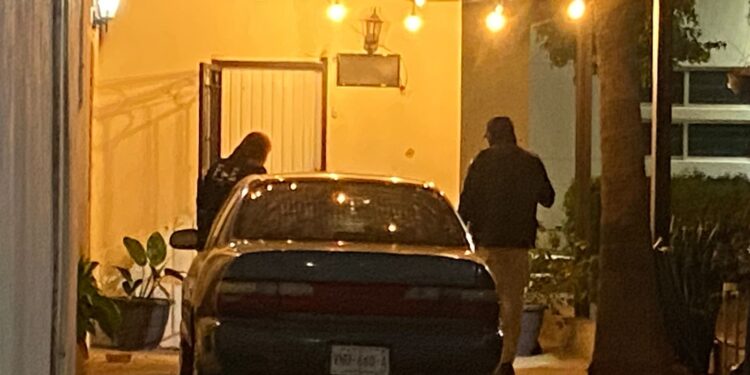 Atacan a balazos la casa y auto del jefe de custodios del Penal de.Aguaruto