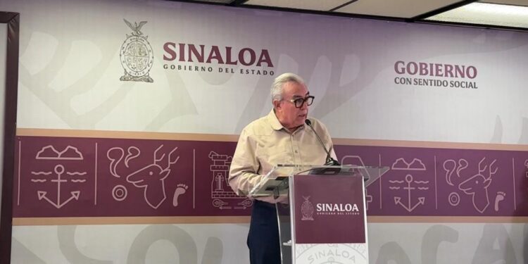 Rocha se compromete a que habrá justicia en caso de asesinato de dos niñas y lesiones de una familia en Badiraguato