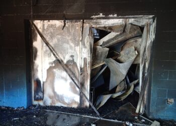Arde bodega de la extinta tienda MZ en Santa Fe