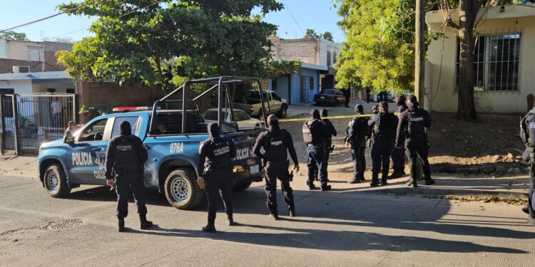 Asesinan a Policía Municipal cuándo llegaba a su cada en la 10 de Mayo