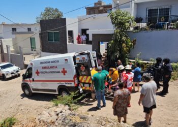 Lesionadas dos niñas al caerles encima el enjarre del techo de la sala de una casa en la colonia Lázaro Cárdenas