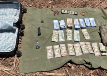 Aseguran efectivo en moneda nacional y dólares en Mocorito