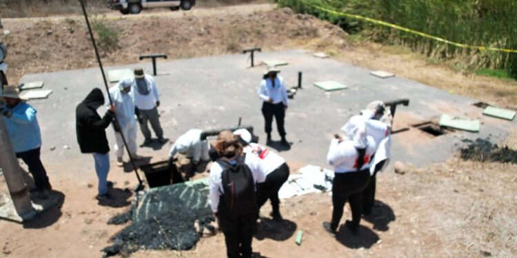 Confirman el hallazgo de dos cuerpos en fosa séptica de Culiacán y otro en Elota