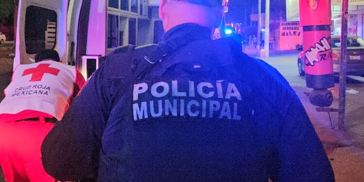 Acribillan a balazos a tres jóvenes en expendio de cerveza de El Diez