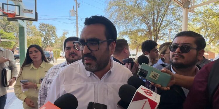 Alcalde anuncia planta potabilizadora para El Salado