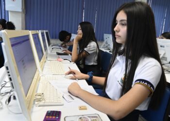 Mil 214 estudiantes de las prepas de la UAS participan de manera virtual, en la edición 42 del Concurso Académico Rafael Buelna Tenorio