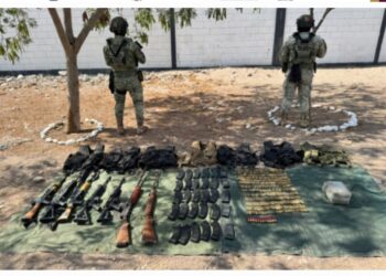 Armas, cargadores, cartuchos, presunta droga y equipo táctico son asegurados en Elota