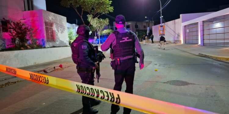 Localizan a un hombre asesinado y emplayado en la colonia Guadalupe