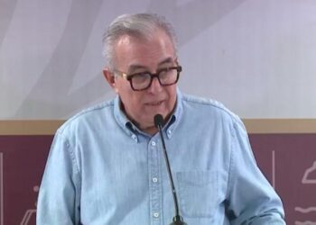 El Gobernador de Sinaloa critico la falta de atención de IMSS Bienestar para otorgar bases a trabajadores