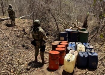 Aseguran áreas de concentración de químicos para la fabricación de drogas sintéticas en Culiacán