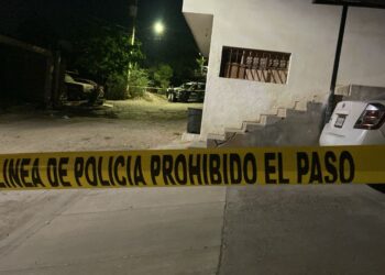 Hallan asesinado a balazos a un desconocido en la Amado Nervo
