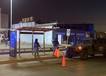 Atacan a balazos con armas largas una tienda en la Isla Musala