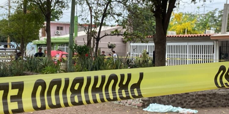 Asesinan a balalazos en un parque a vecino de Infonavit Humaya
