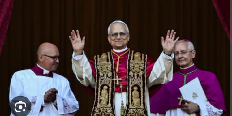 Robert Francis Prevost, de 69 años, ha sido designado como el nuevo Papa 