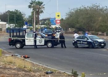 Abandonan a un hombre ejecutado sobre el Malecón Nuevo a la salida Imala