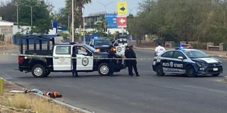 Abandonan a un hombre ejecutado sobre el Malecón Nuevo a la salida Imala