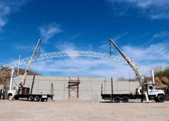 La Arena Badiraguato continúa sus trabajos de construcción generando cientos de empleos