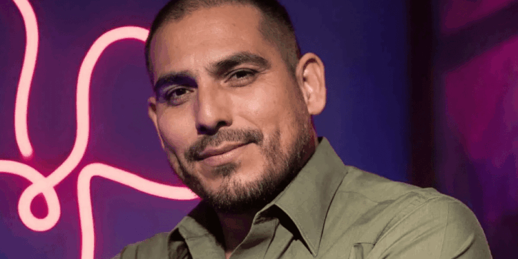 Retiran visa de EU al cantante Espinoza Paz, pese a no cantar corridos