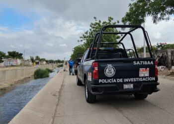 Arrojan a un hombre asesinado a balazos en el canal de desagüe a la altura de Capistrano