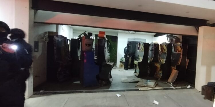 Grupo Interinstitucional asegura 121 máquinas tragamonedas y droga en Culiacán