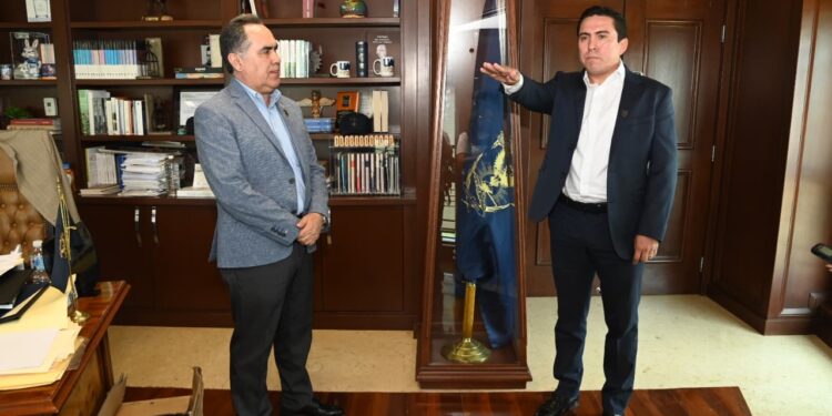 El doctor Jesús Madueña Molina inicia con la toma de protesta a los integrantes de su gabinete para el periodo 2025-2029 como Rector de la UAS.