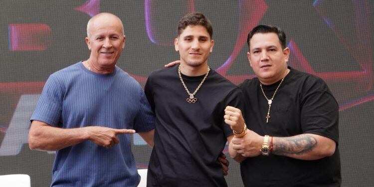 Anuncian en la CDMX pelea de Marco Verde en Culiacán