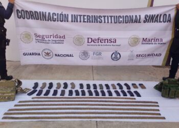 Aseguran vehículos, municiones y equipo táctico en Culiacán