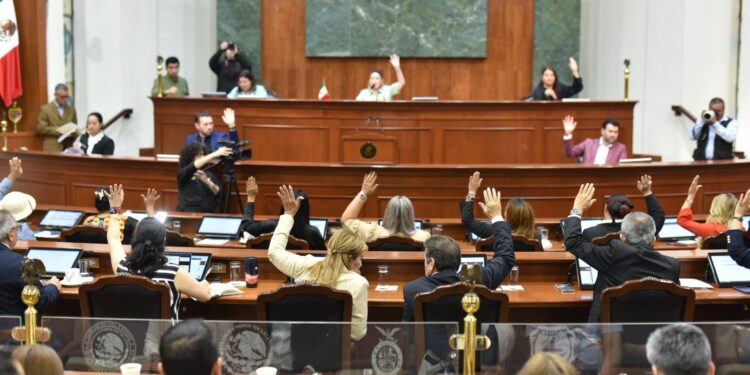 Aprueba Congreso cárcel y multas a quienes fabriquen y usen “ponchallantas”