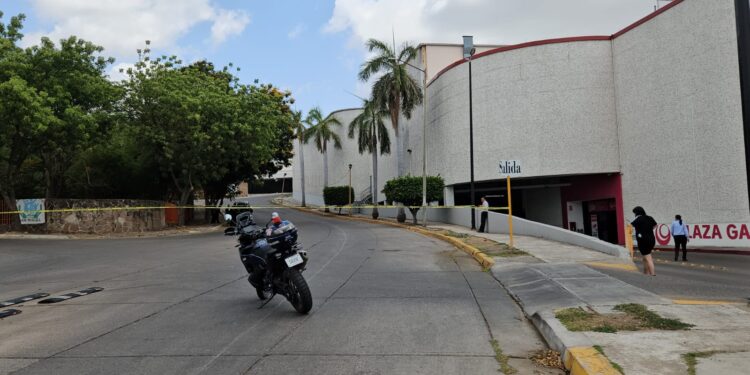 A balazos asesinan a un joven en Colinas de San Miguel