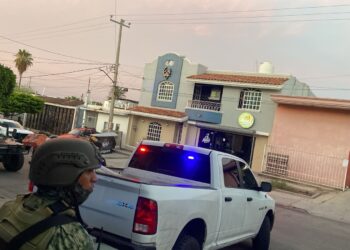 Aseguran bodega con vehículos de lujo en la colonia Miguel Hidalgo