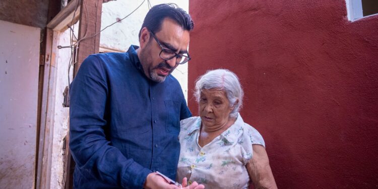 “Mi casa se quemó y ahora con esta nueva casita podemos vivir mejor”: Rita