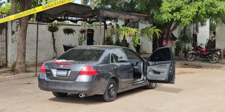 Una agente de la Policía Municipal de Navolato y su hermana fueron atacadas a balazos esta mañana