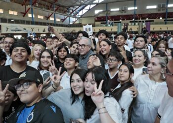 Resalta Gobernador Rocha el valor de los jóvenes en acciones por la paz y contra adicciones