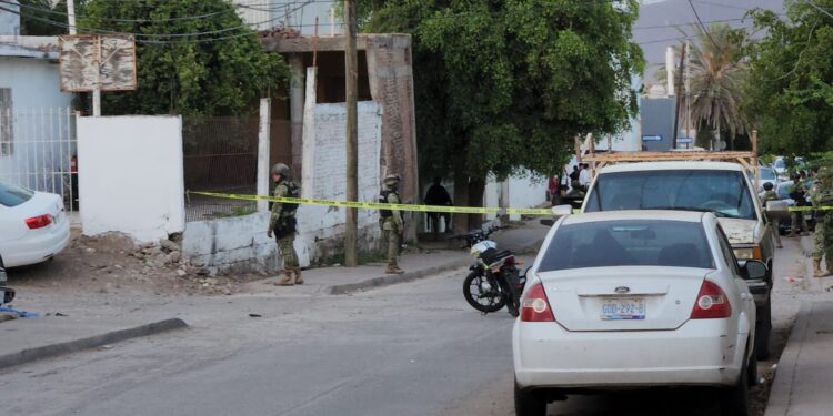 Asesinan a balazos a dos hombres jóvenes en la colonia 10 de Mayo