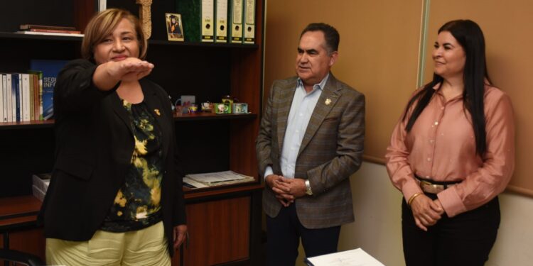 La administración del Rector Jesús Madueña Molina cumple con el principio de paridad de género universitarias rinden protesta