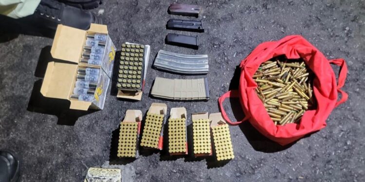 Una mujer es detenida con municiones y cargadores en Culiacán