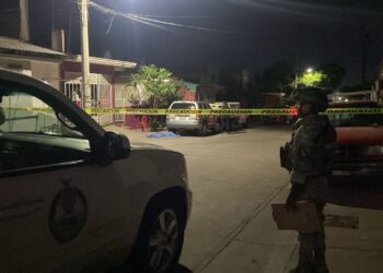 Asesinan a balazos a un hombre no identificado en la colonia Plutarco Elías Calles