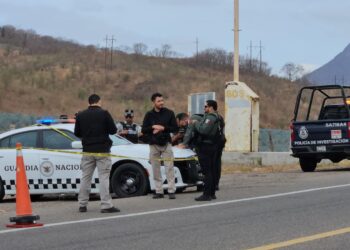 Hallan un joven asesinado en la carretera internacional México 15, entre La Campana y El Limón de Los Ramos