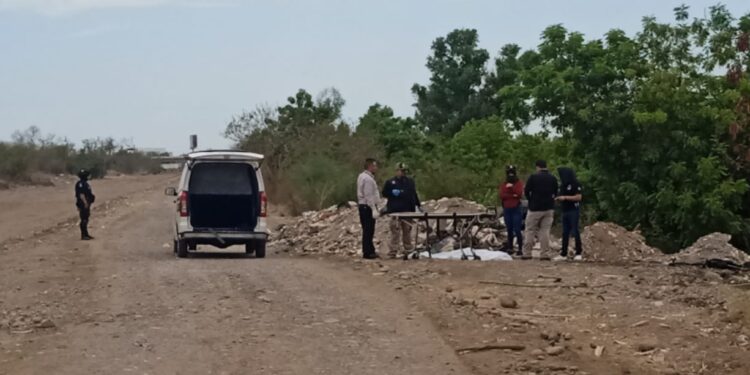 Localizan a un hombre asesinado a balazos y huellas de tortura en Culiacán