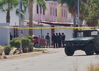 Asesinan a balazos a una mujer frente al acceso del fraccionamiento Vistas del Lago
