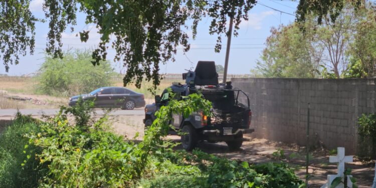 Enfrentamiento en Navolato deja vehículos asegurados y una mujer detenida