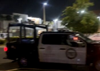 Joven mujer resulta herida de bala en la cabeza en la colonia 5 de Febrero