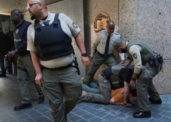 Al menos 11 mexicanos arrestados en las redadas de ICE en Los Ángeles; suman dos días de protestas